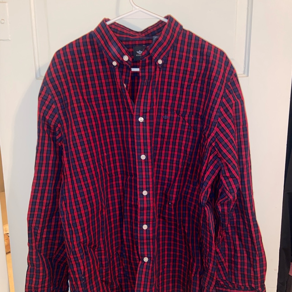 Docker button up
